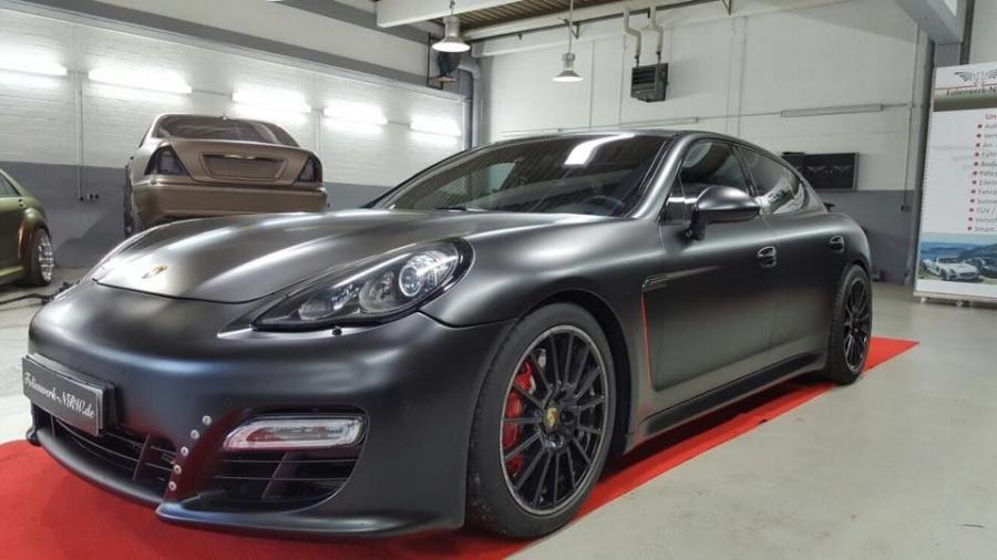 Porsche Panamera GTS in Satin Black by Folienwerk-NRW '2016